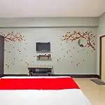 Oyo 75362 Swagath Home