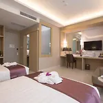Elegant Airport Hotel