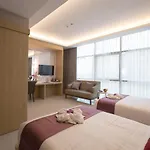 Elegant Airport Hotel