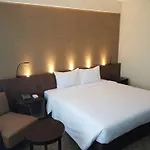 Louis Tavern Hotel