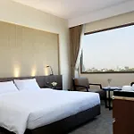 Louis Tavern Hotel
