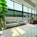 Roomquest Bangkok Don Mueang Airport