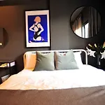 Stay-Dium House Huamark