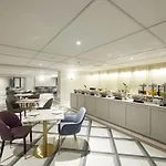 The Quarter Ploenchit By Uhg