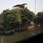 The Cube Hostel Khaosan