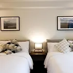 Upscale 3-Bedroom 3-Bathroom Suite 1 Min To Bts Prompong