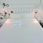 Bedspread Hostel (Adults Only)