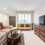Miq_Home403/Asok Bts/Resort Pool/9Pax/1000Mbwifi