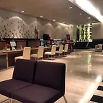Comfortable Studio, Walk To Bts, Free Wi-Fi, Great Location