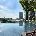 Luxury Art Apt Downtown Metro Bangkok-Kitchen-Living Room