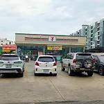 Yowgothai Hostel