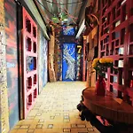 Mestyle Garage Hotel