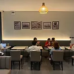 35 Bow Hotel