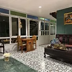 Baan Debtida