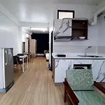City Plaza Nana Hotel