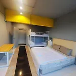 Oyo 75465 Lucky Hostel - Huai Khwang