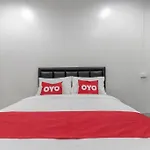 Oyo 818 Suksomboon Residence