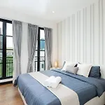 Stylish 7Beds Poolhouse With Cinema Lift - 2Min To Bts