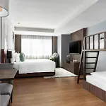 Novotel Living Bangkok Sukhumvit Legacy