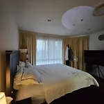 Kuma House Asoke Sukhumvit