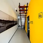 Siam Mitr Hostel