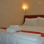 Everest Boutique Hotel