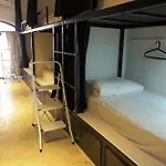 Seek Sleep Hostel