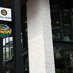 B Stay Hotel