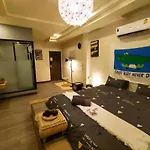 Meetu曼谷市中心特色旅馆，近火车夜市，免费早餐