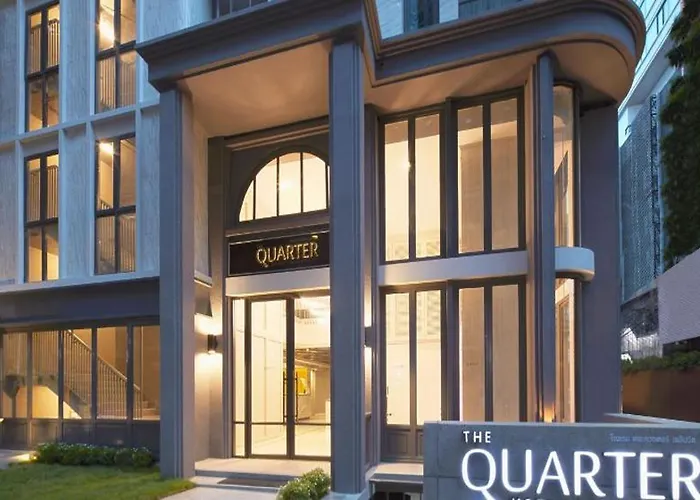 The Quarter Ploenchit By Uhg