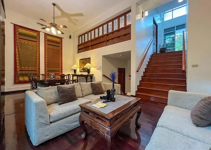 4Br Entire House City Center Bts Sky Train Mall