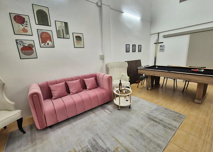 Entire Townhouse At Yaek Lam Sali Station