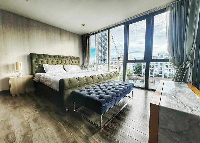 W8 Condo, Luxe 2 Bedroom Private Floor, Best Hip Central Bangkok Area, 5 Mins From Thonglo Bts Station