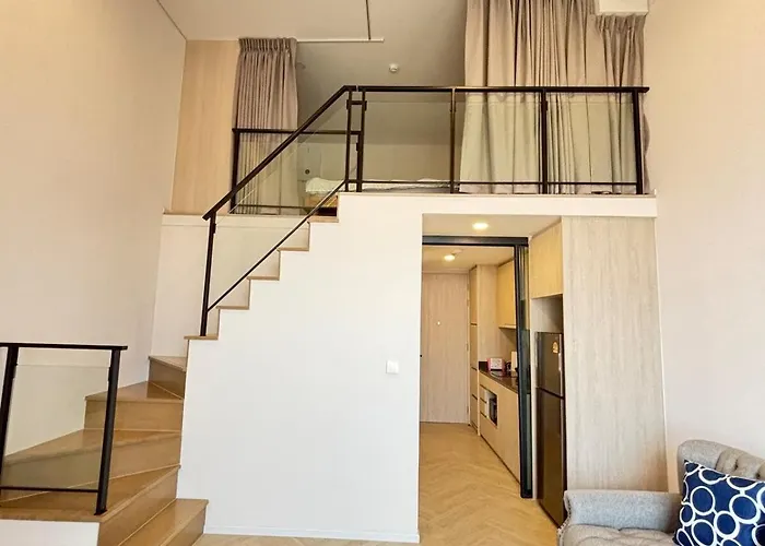 Cassia Rama9 Loft Highrise View Central