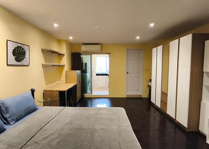Silom Room 1Bedroom With 2 Kings Bed For 4 Persons