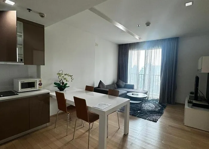 Luxury Home In City Center!