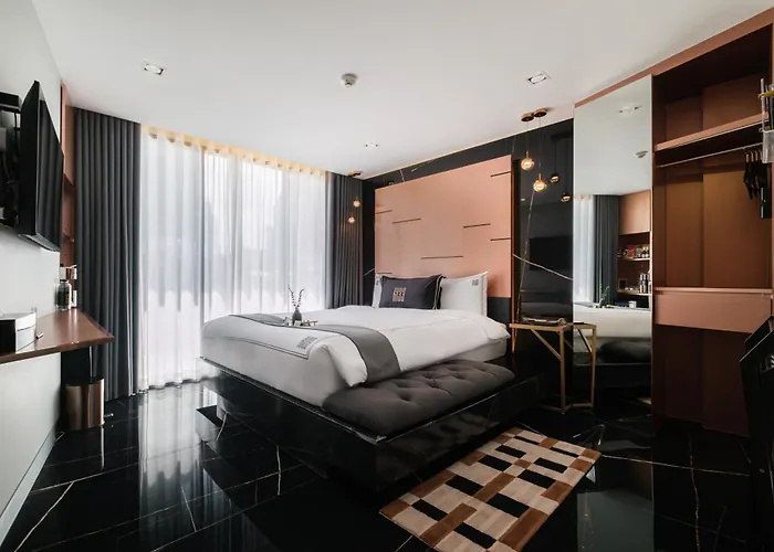 Hotel 433 - Asoke Sukhumvit Station