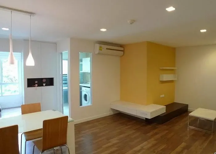 The Room @Sukhumvit79