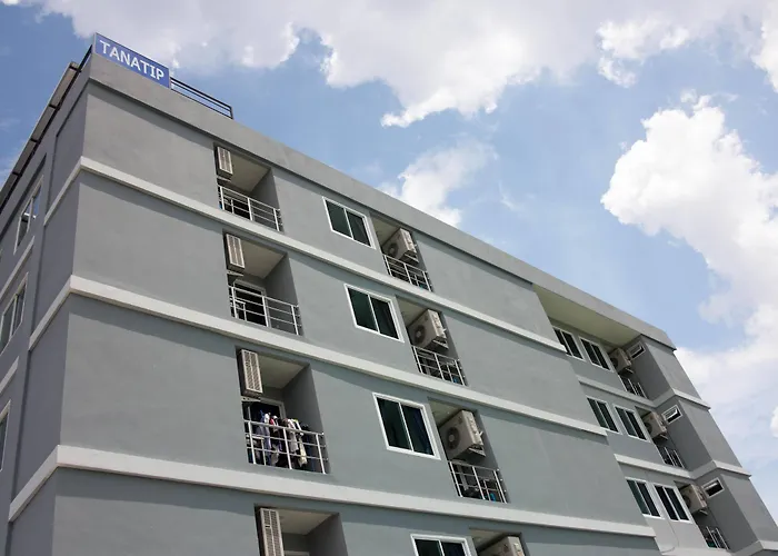 Tanatip Place