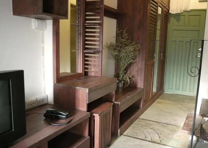 Tuscany Avenue Service Apartment