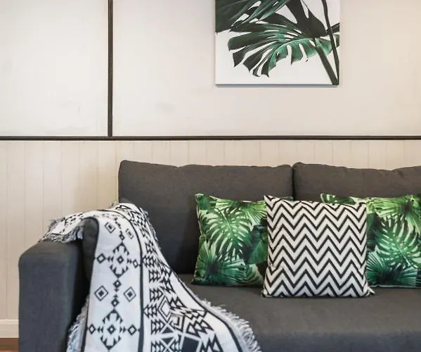 Miq Asoke808 Villa - Asoke Bts - Garden Pool - 16 Pax