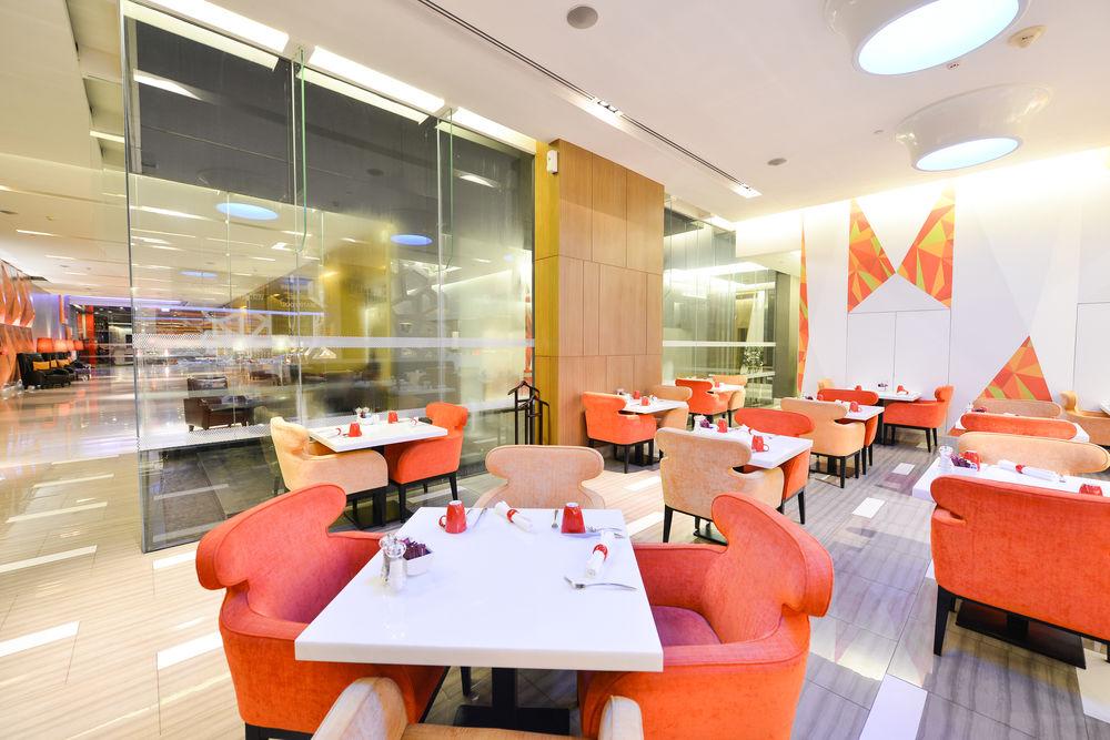 Four Points By Sheraton Bangkok, Sukhumvit 15 Hotel Bangkok