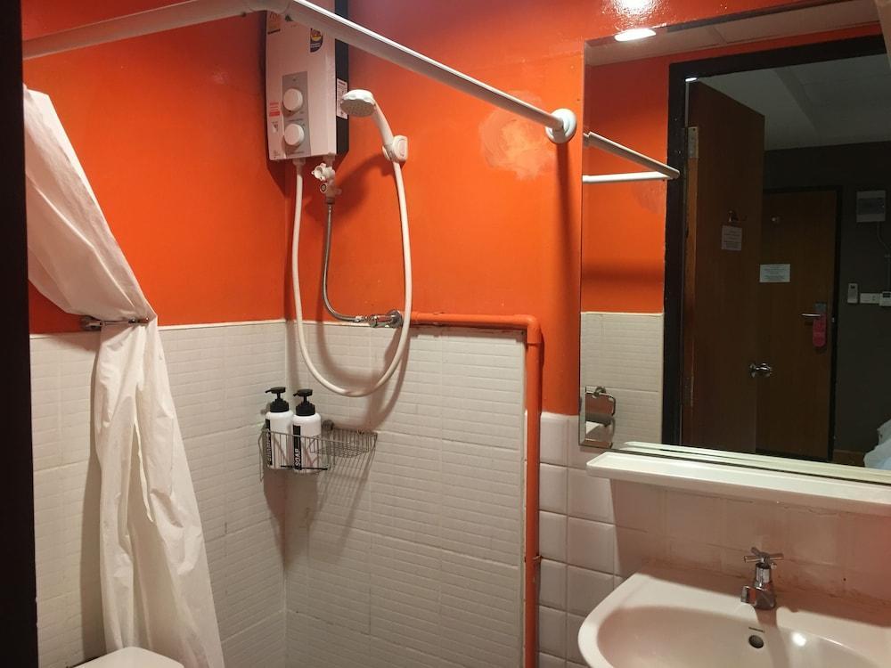 Hotel Room@doze 2*