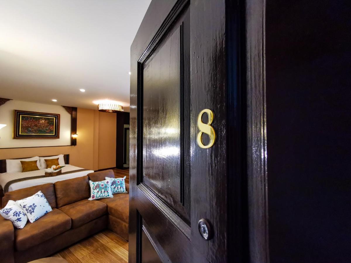 Hotel Qg 2*