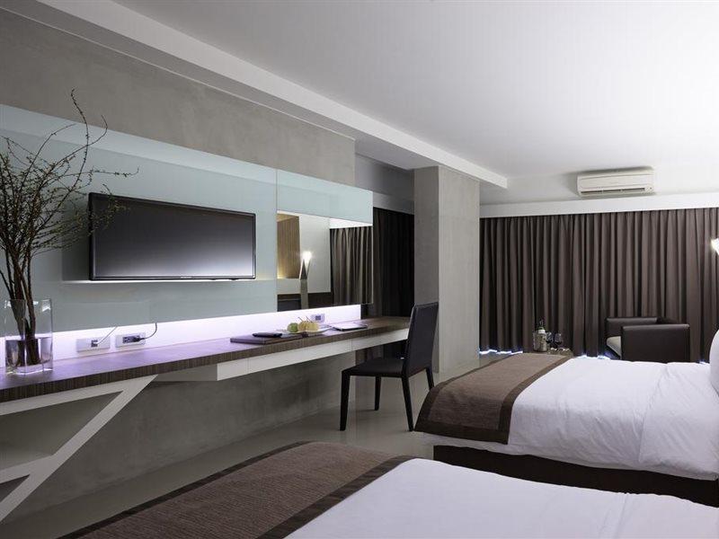 Hotel Nine Forty One