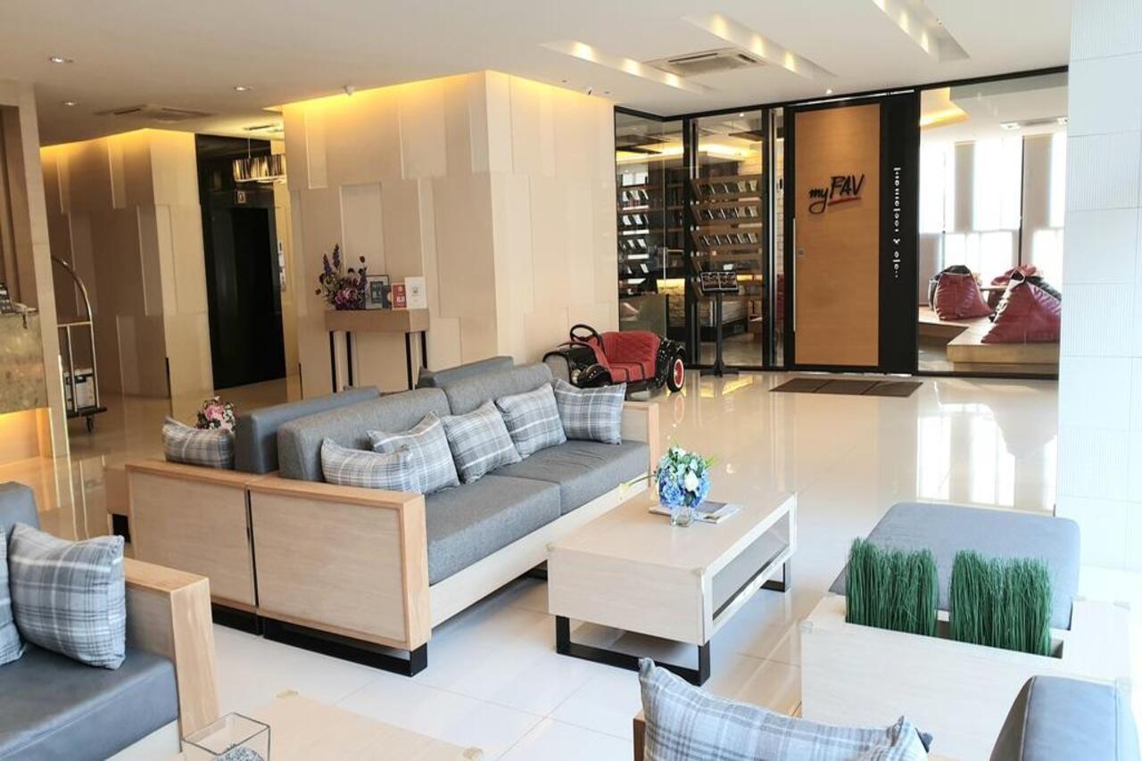 Hotel Parinda 4*