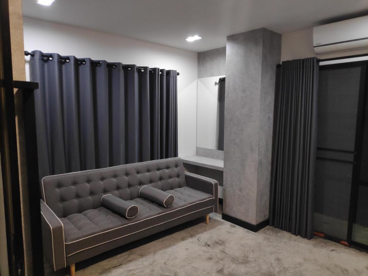 Gasthof Ratch66 Huai Khwang Mrt