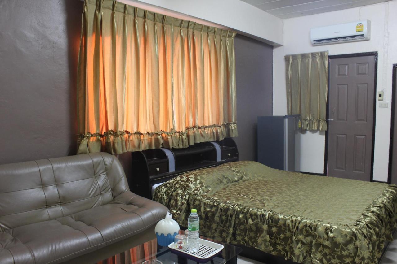Million Mansion Apartment Bangkok