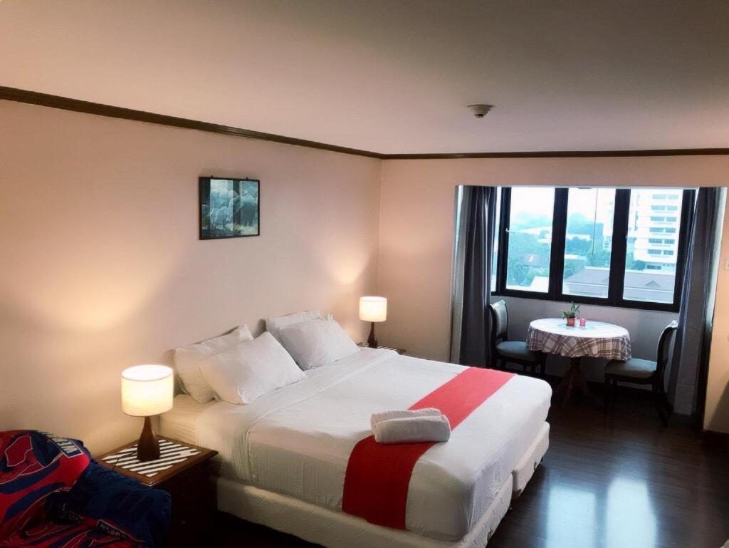 Omni Tower Cozy Nana Bts * Bangkok