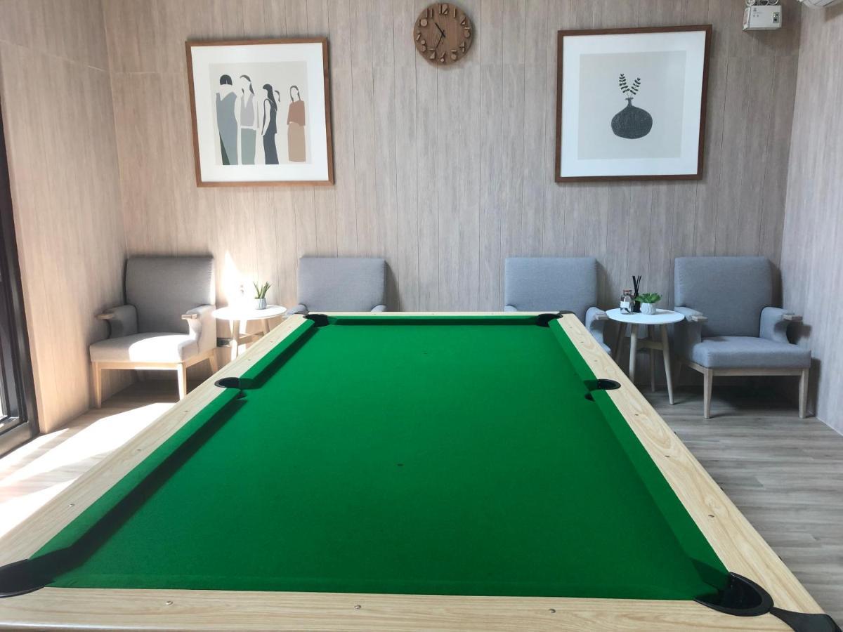 Chapter One Eco-modern Apartment Bangkok